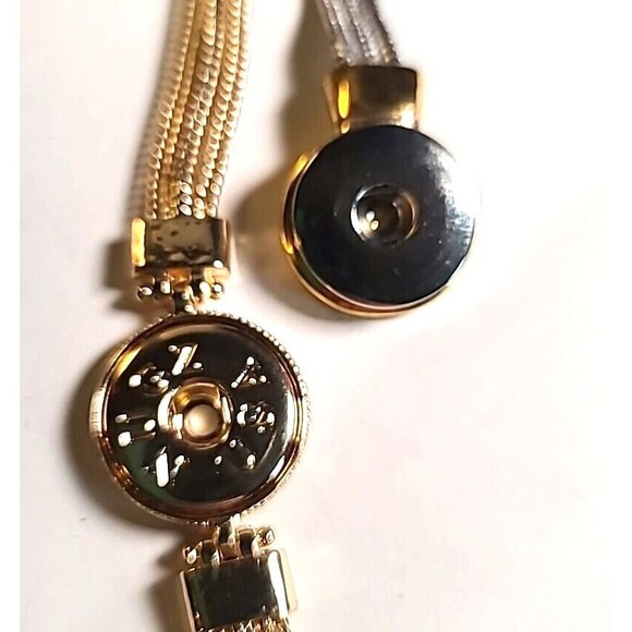 NWOT lot Of 2 Bracelets With 3 Interchangeable Snap Charms Butterfly Camper Mom - Picture 5 of 6